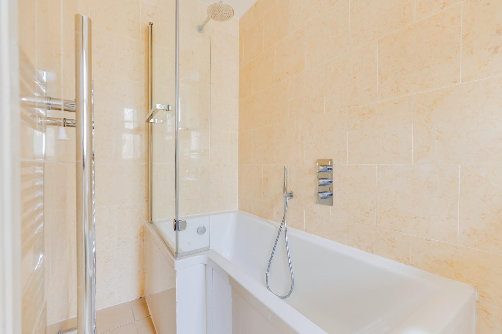 Pen Y Cae, Beach Lane, Penarth, CF64 1AN